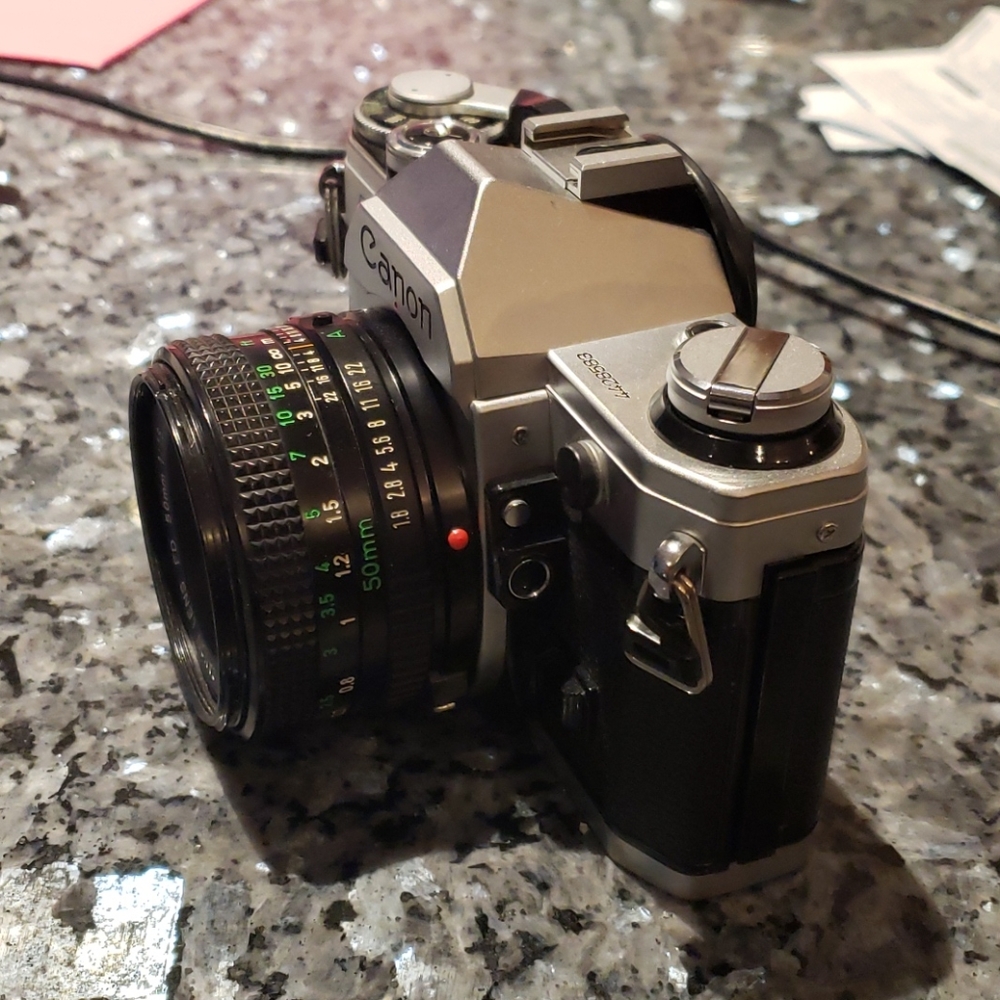 CANON AE-1 MINT condition RARE - Picture 2 of 4